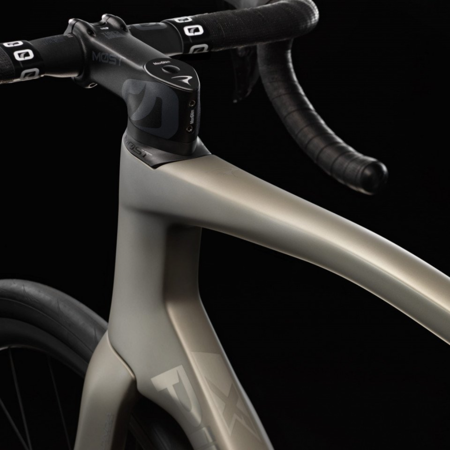 Pinarello X3 105 Di2 Bicycle - Gray