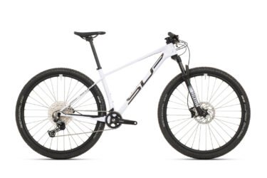XP 929 29'er GLOSS WHITE/HOLOGRAM BLACK
